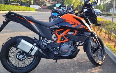 KTM 390 Adventure 2023 Orange - KTM 390 Adventure 2023 Petrol for sale in Scooters category at ₹345,000 with cash on delivery